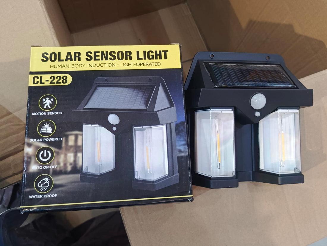Double Head Solar Sensor Wall Light – Antique Style for Courtyard, Villa & Garage